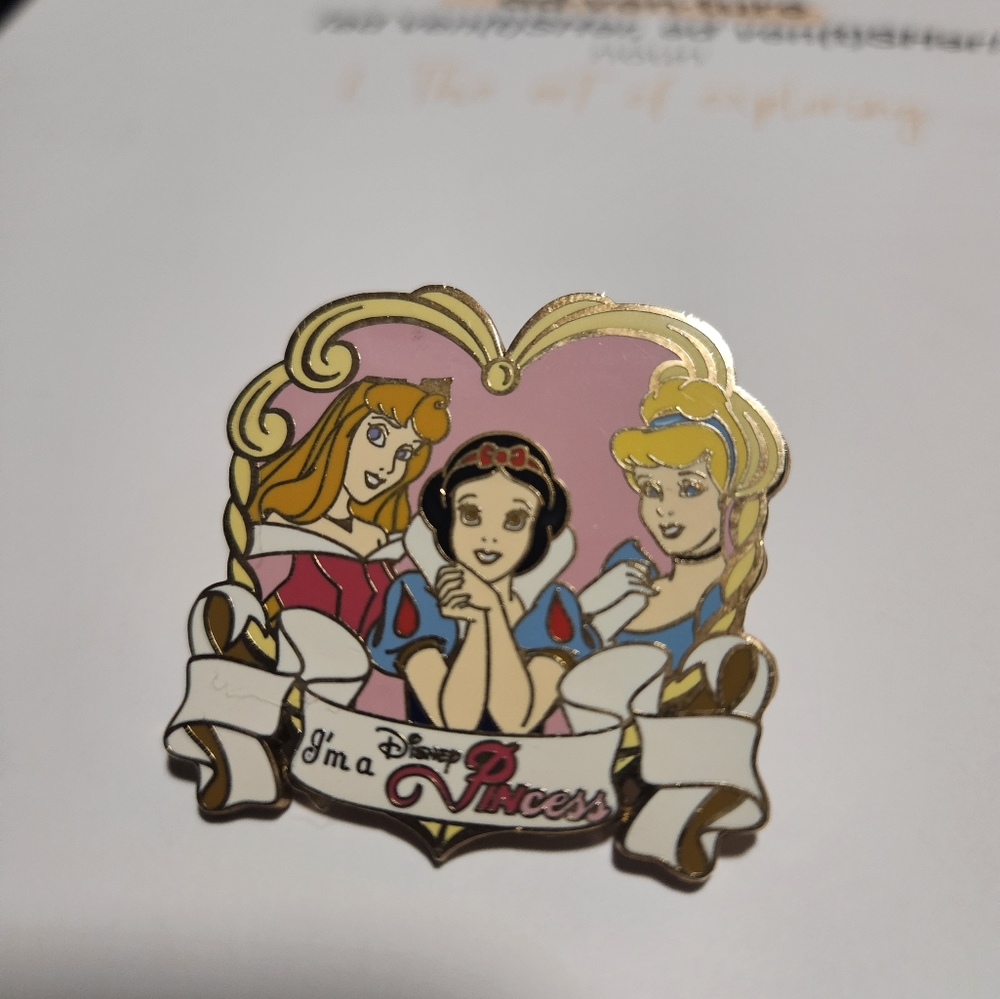 2006 I Am A Princess Disney Land Pin Collectable (Snow White Edition)